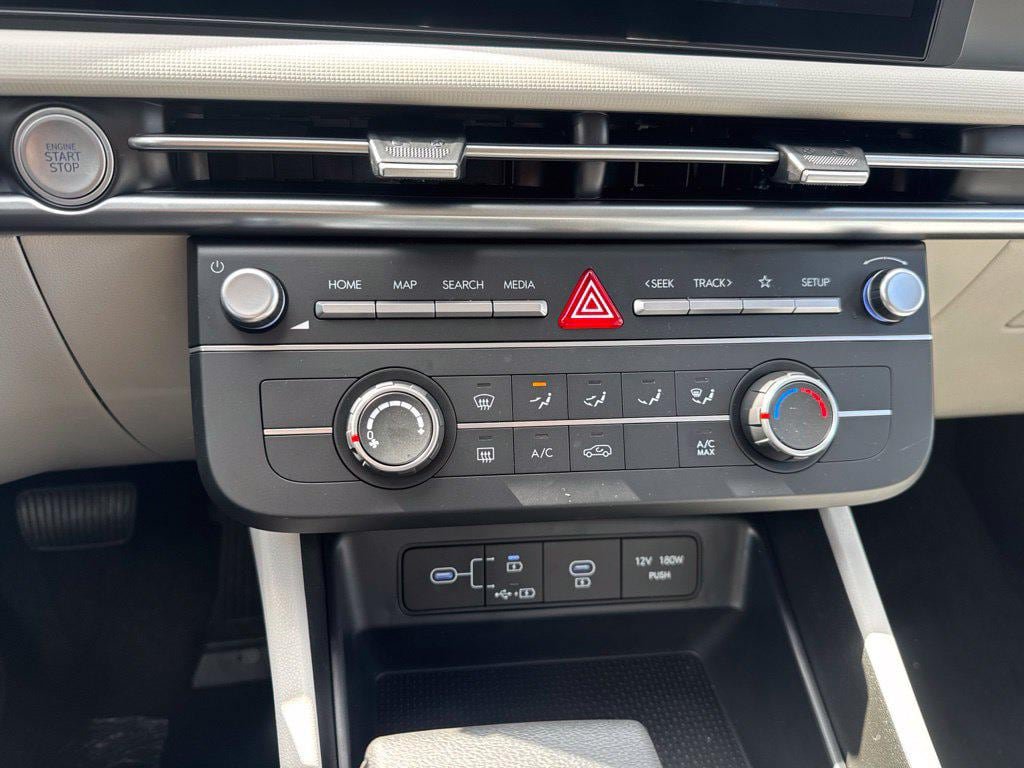 New 2026 Hyundai Tucson SE AWD/4WD image 16