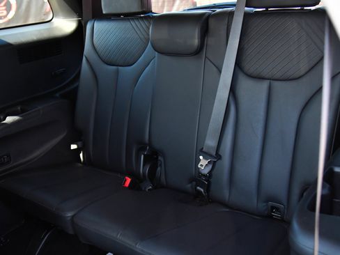 Used 2024 Hyundai Palisade SEL FWD image 39