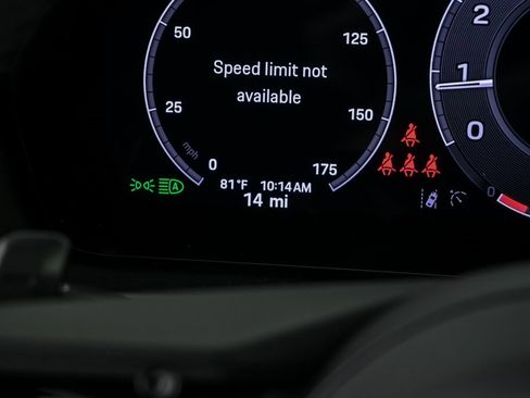 New 2025 Porsche Cayenne Coupe image 12