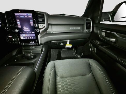 New 2026 RAM 1500 4x4 Crew Cab image 26