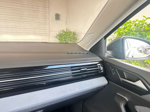 Used 2025 Volkswagen Jetta SE image 39