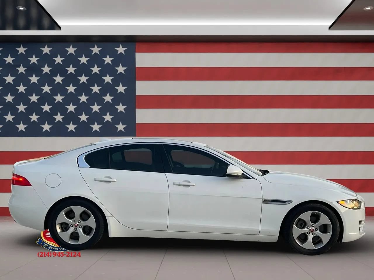 Used 2017 Jaguar XE RWD image 7