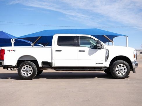 Used 2024 Ford F250 XLT image 3