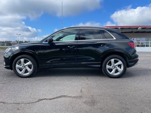 Used 2021 Audi Q3 2.0T Premium image 4