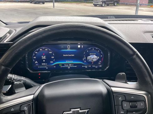 Used 2023 Chevrolet Silverado 1500 RST AWD/4WD image 25