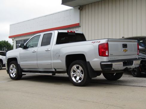 Used 2017 Chevrolet Silverado 1500 LTZ w/ Sport Package AWD/4WD image 10