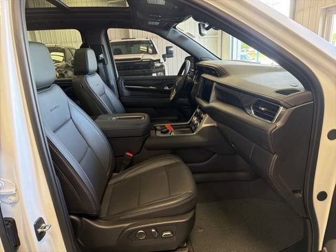 Used 2023 GMC Yukon XL Denali w/ Max Trailering Package AWD/4WD image 24