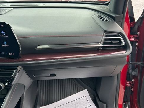 Certified 2024 Chevrolet Traverse RS image 48