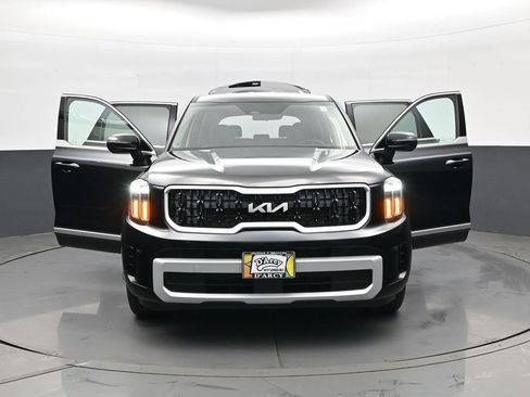 Used 2024 Kia Telluride LX AWD/4WD image 32