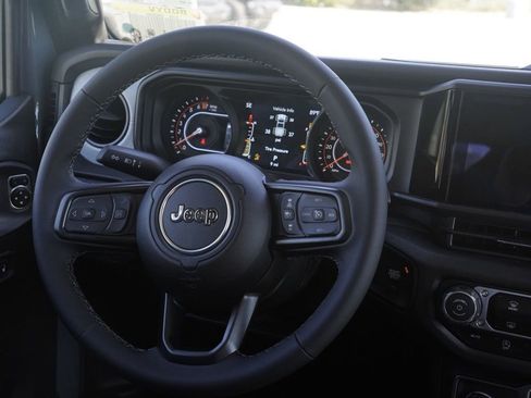 New 2026 Jeep Gladiator Willys image 28