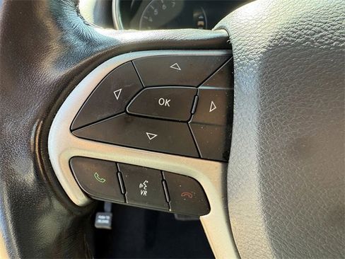 Used 2020 Jeep Grand Cherokee Limited w/ Luxury Group II image 15