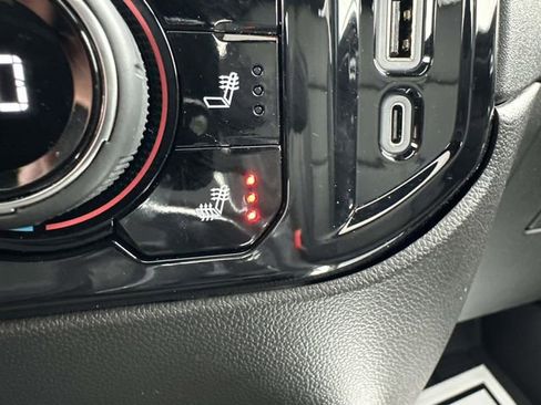 Used 2025 Chevrolet Silverado 1500 High Country w/ High Country Premium Package image 44