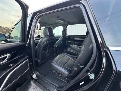 Used 2022 Kia Telluride S image 19