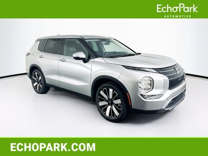 Used 2025 Mitsubishi Outlander SE