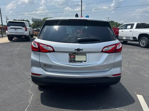 Used 2020 Chevrolet Equinox LS w/ LS Convenience Package FWD image 7