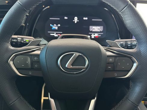Used 2025 Lexus RX 500h F Sport image 24