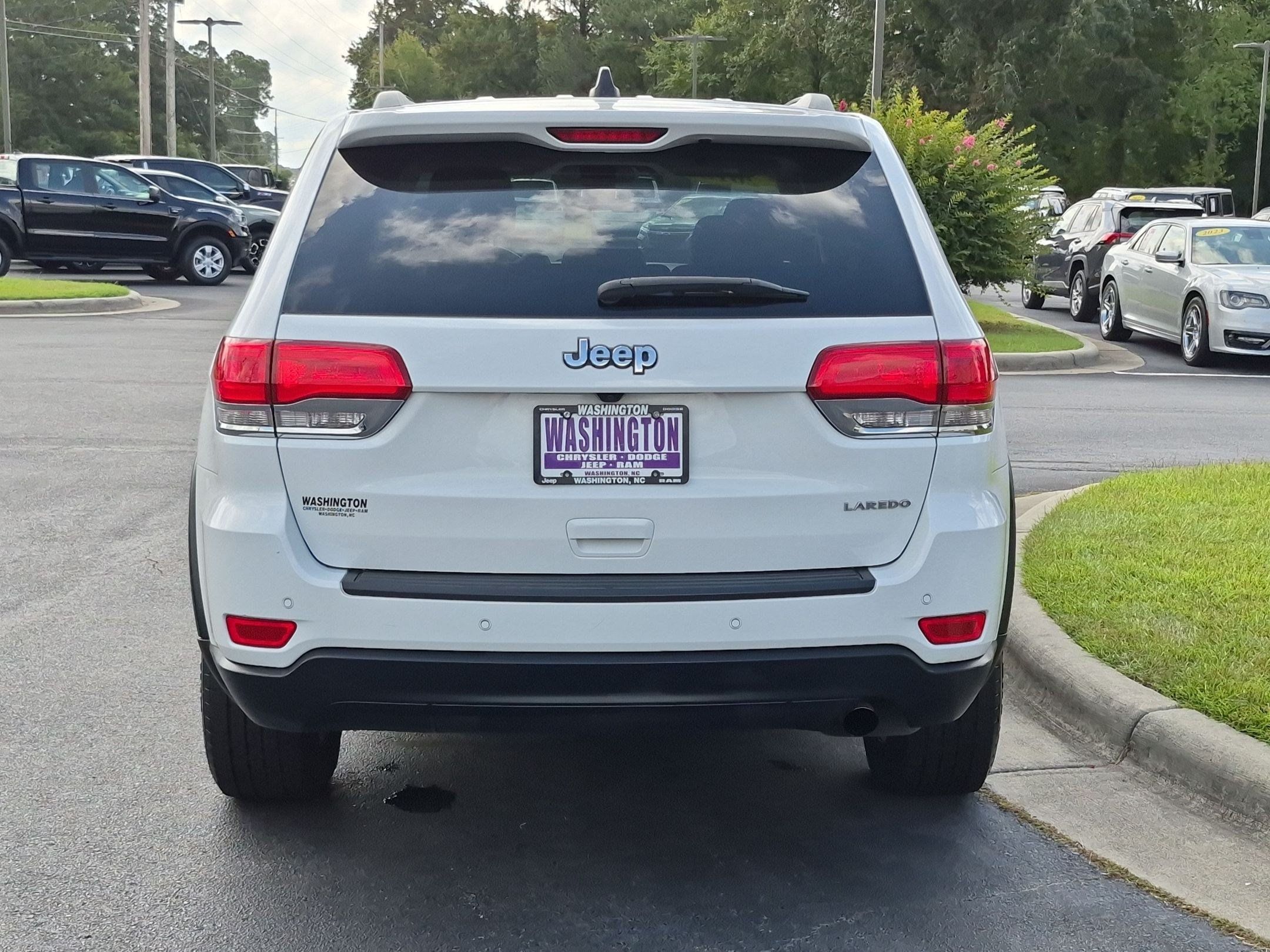 Used 2018 Jeep Grand Cherokee Laredo RWD image 6