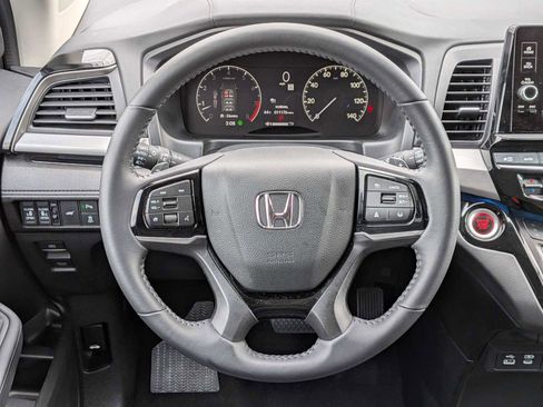 Used 2025 Honda Odyssey Touring image 21