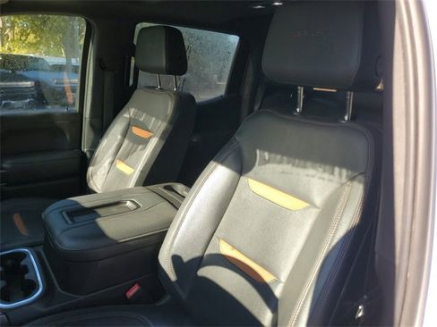 Used 2021 GMC Sierra 1500 AT4 w/ AT4 Premium Package image 17
