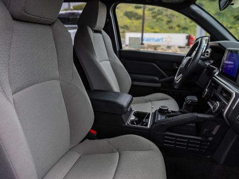 Certified 2025 Toyota 4Runner SR5 image 16