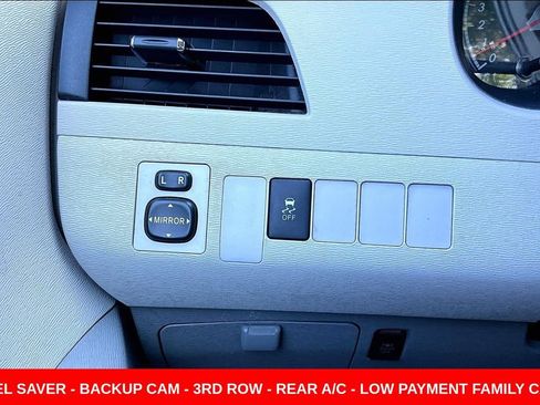Used 2013 Toyota Sienna LE FWD image 15