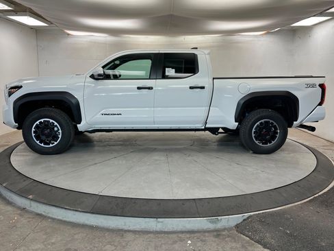 New 2026 Toyota Tacoma TRD Off-Road image 2