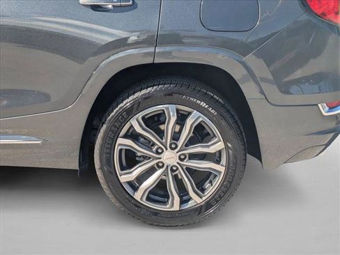 Used 2019 GMC Terrain Denali w/ Advanced Safety Package FWD image 22