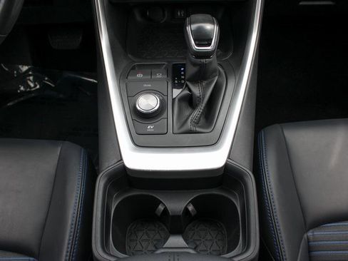 Used 2019 Toyota RAV4 XSE image 19