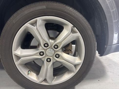 Used 2017 Dodge Journey Crossroad FWD image 9