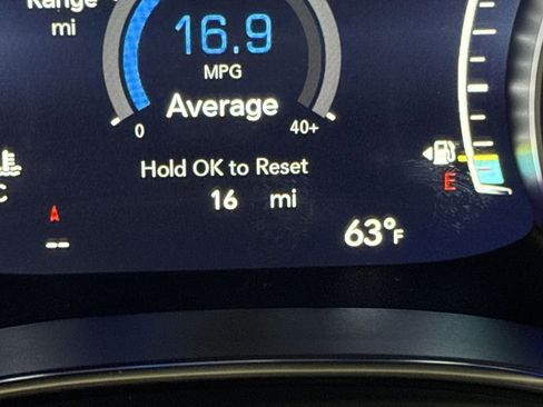 New 2026 Chrysler Pacifica Limited image 13