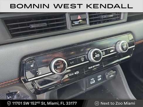 Used 2023 Honda Pilot Sport image 22