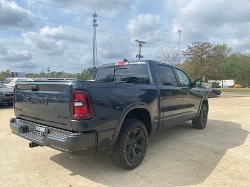 Used 2025 RAM 1500 Big Horn AWD/4WD image 6