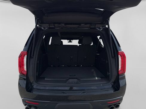 Used 2022 GMC Yukon XL Denali AWD/4WD image 45