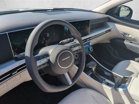 New 2026 Hyundai Tucson SEL image 3