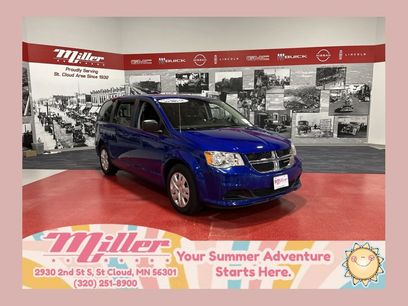 Used 2018 Dodge Grand Caravan SE w/ UConnect Hands-Free Group