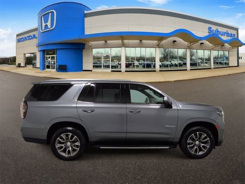 Used 2022 Chevrolet Tahoe LT w/ Luxury Package image 9