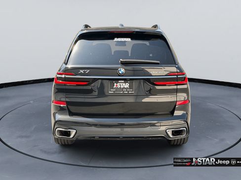 Used 2025 BMW X7 xDrive40i w/ M Sport Package AWD/4WD image 5