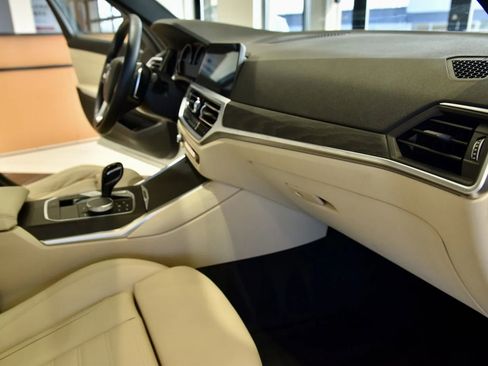 Used 2020 BMW 330i xDrive Sedan w/ Driving Assistance Package image 26