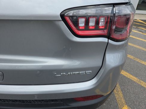 Used 2023 Jeep Compass Limited w/ Sun and Sound Group image 10