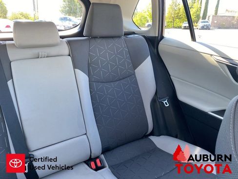 Used 2021 Toyota RAV4 XLE w/ Convenience Package AWD/4WD image 23