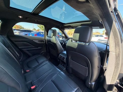 Used 2020 Jaguar F-PACE S image 7