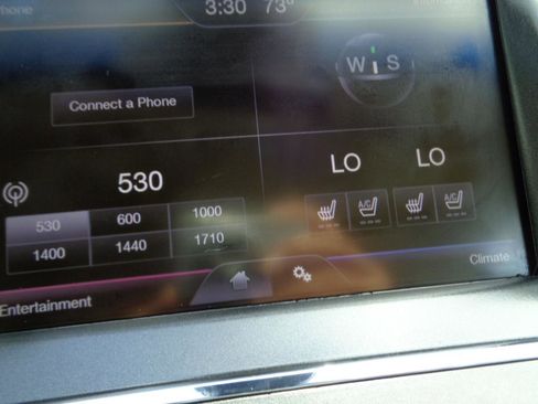 Used 2014 Lincoln MKS FWD image 23