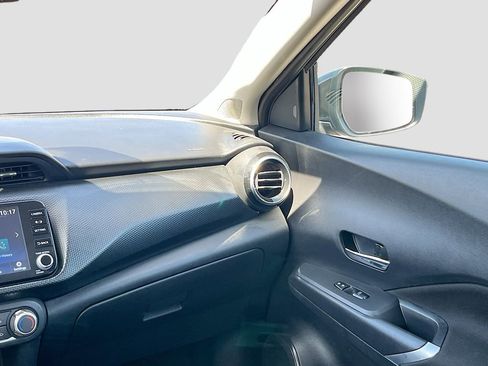 Used 2023 Nissan Kicks SV w/ Interior Electronics Package FWD image 20