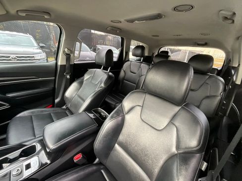 Used 2023 Kia Telluride LX image 13