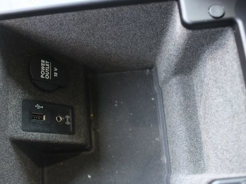 Used 2018 Porsche Macan S AWD/4WD image 45