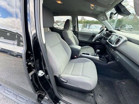Used 2023 Toyota Tacoma SR5 image 23