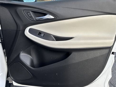 Used 2021 Buick Encore GX Essence w/ Advanced Technology Package image 14