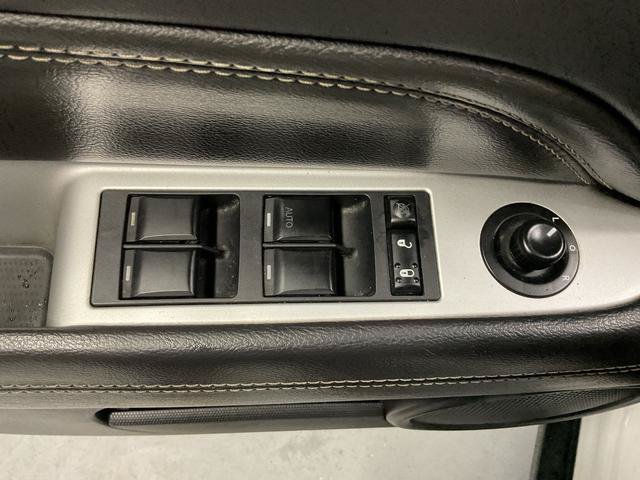 Used 2017 Jeep Compass Latitude AWD/4WD image 10