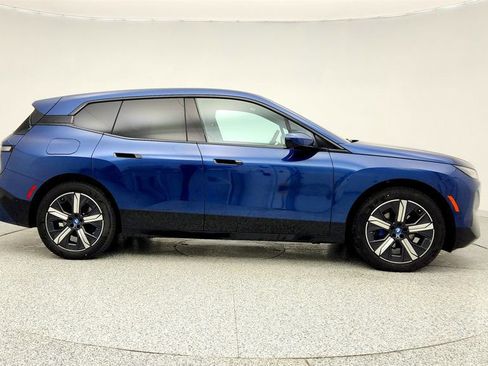 Used 2024 BMW iX xDrive50 w/ Sport Package image 4