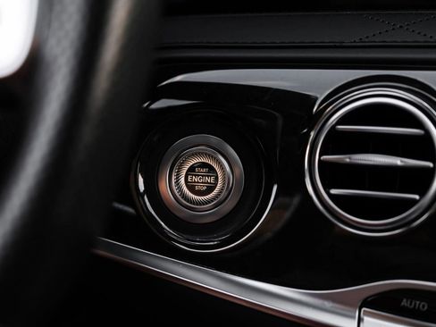 Used 2019 Mercedes-Benz S 63 AMG S 4MATIC Sedan image 21